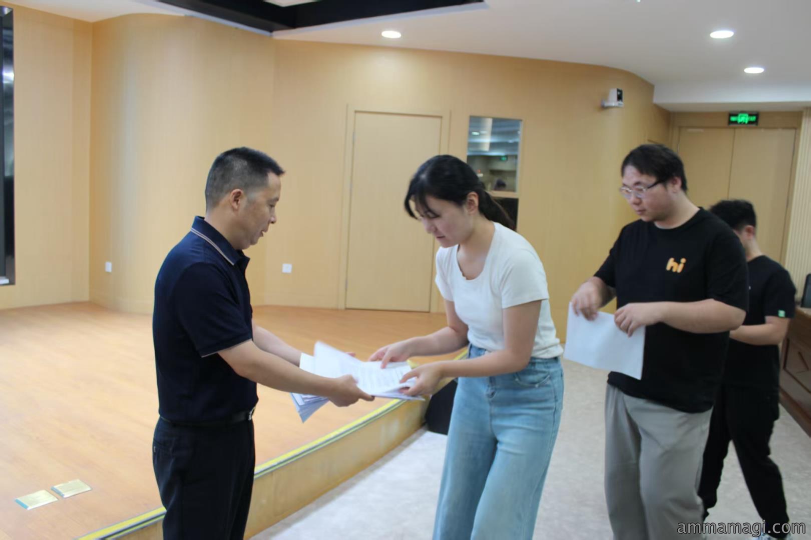 强化医德医风建设，推动行业清风正气